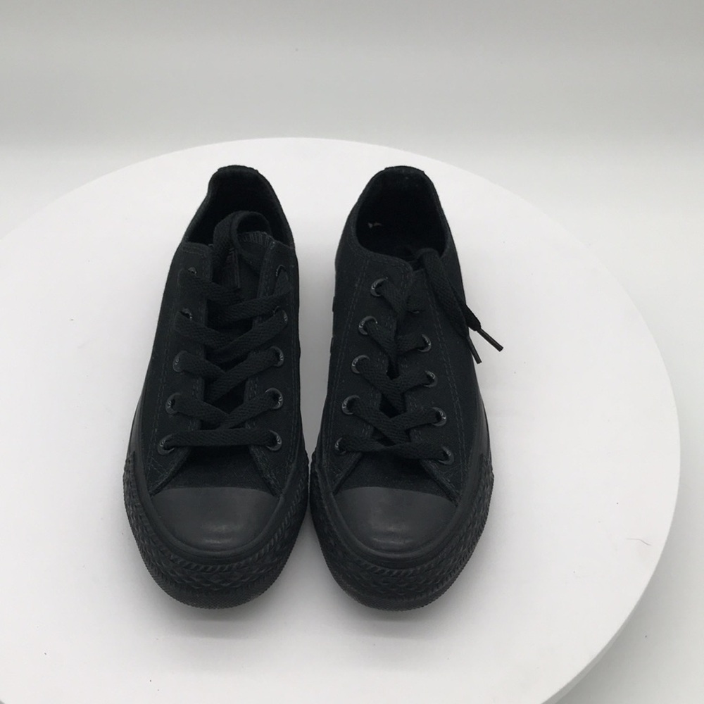 Converse unisex  Low Top sneakers size 5 womens 3 mens US - Picture 2 of 6